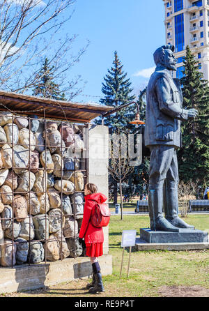 Skulpturale Zusammensetzung der Erinnerung an die Opfer der stalinistischen Repressionen und Denkmal für J. Swerdlow in der Kunst Park bin useon" in Moskau Stockfoto