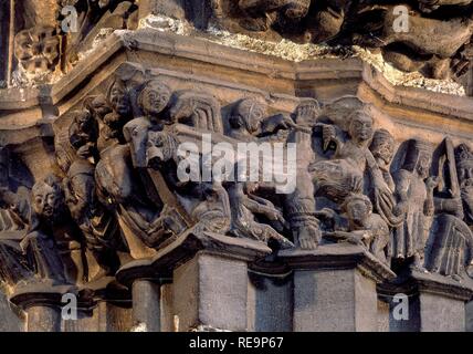 CLAUSTRO CAPITEL DE LA CRUCIFIXION DE S PEDRO. Lage: CATEDRAL DE SAN SALVADOR - Interieur. Oviedo. Asturien. Spanien. Stockfoto