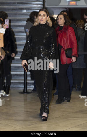 Schauspielerin Blanca Suarez besucht "Tiempo Despues (Zeit nach)' Film Premiere statt im Capitol Kino mit: Blanca Suarez Wo: Madrid, Spanien Wann: 20 Dec 2018 Credit: Oscar Gonzalez/WENN.com Stockfoto