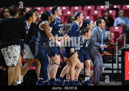 College Park, Maryland, USA. Jan, 2019 20. Penn State Lady Lions Spieler reagieren während eines Spiels gegen die Maryland Dosenschildkröten am Xfinity Zentrum und Schaufel. Credit: Terrence Williams/ZUMA Draht/Alamy leben Nachrichten Stockfoto