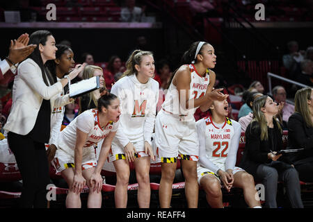 College Park, Maryland, USA. Jan, 2019 20. Maryland Dosenschildkröten reagieren in den Warenkorb während eines Spiels gegen die Penn State Lady Lions bei Xfinity Center. Credit: Terrence Williams/ZUMA Draht/Alamy leben Nachrichten Stockfoto