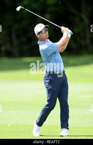 Singapur. Jan, 2019 20. Paul Casey von England spielt einen Schuß auf dem 10 Loch während der letzten Runde des Singapur geöffnet an der Serapong Kurs, Sentosa Golf Club. Credit: Paul Miller/ZUMA Draht/Alamy leben Nachrichten Stockfoto