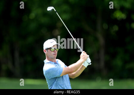 Singapur. Jan, 2019 20. Paul Casey von England spielt einen Schuß auf dem 10 Loch während der letzten Runde des Singapur geöffnet an der Serapong Kurs, Sentosa Golf Club. Credit: Paul Miller/ZUMA Draht/Alamy leben Nachrichten Stockfoto