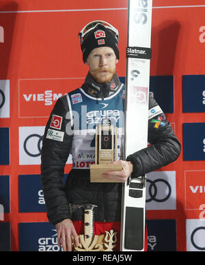 Gesehen feiern, nachdem er die einzelnen Konkurrenz der FIS Skisprung Weltcup in Zakopane. Stockfoto