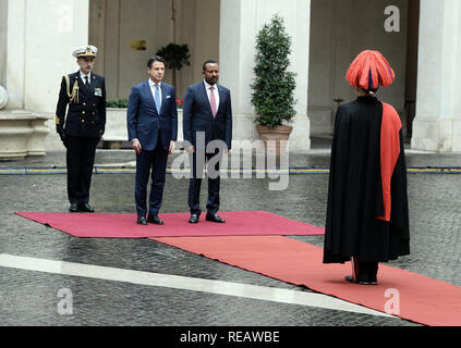 Rom, Italien. 21. Januar 2019. Der Ministerpräsident Giuseppe Conte, trifft der Premierminister der Demokratischen Bundesrepublik Äthiopien, Abiy Ahmed Ali Im pic Giuseppe Conte, Abiy Ahmed Ali Credit: LaPresse/Alamy leben Nachrichten Stockfoto