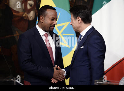 Rom, Italien. 21. Januar 2019. Der Ministerpräsident Giuseppe Conte, trifft der Premierminister der Demokratischen Bundesrepublik Äthiopien, Abiy Ahmed Ali Im pic Giuseppe Conte, Abiy Ahmed Ali Im pic Giuseppe Conte, Abiy Ahmed Ali Credit: LaPresse/Alamy leben Nachrichten Stockfoto