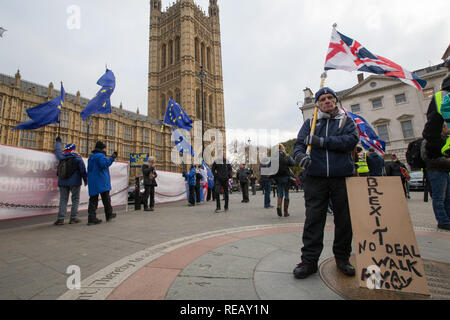 London, Großbritannien. 21. Januar 2109. Pro und Anti Brexit Demonstranten vor und rund um das Parlamentsgebäude. Credit: George Cracknell Wright/Alamy leben Nachrichten Stockfoto