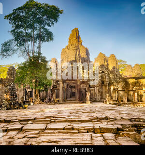 Bayon Tempel in Angkor Thom am Morgen Zeit. Siem Reap. Kambodscha Stockfoto