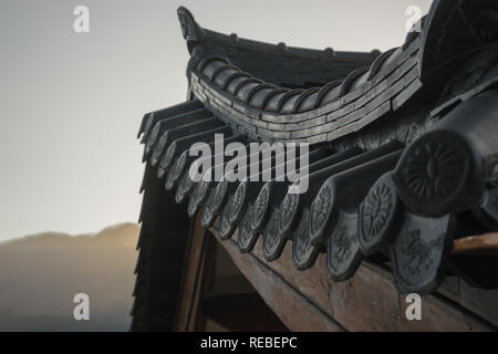 Traditionelle koreanische Dach und Fliesen Stockfoto
