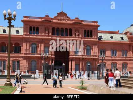 Casa Rosada, Presidential Palace auf der östlichen Seite der Plaza de Mayo Square, Buenos Aires, Argentinien Stockfoto