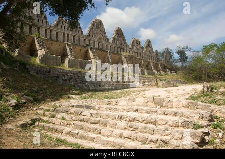 Uxmal, UNESCO-Weltkulturerbe, El Palomar, die pigeon-house Cluster, Yucatan, Mexiko Stockfoto