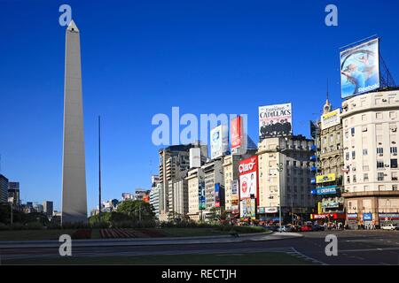 Obelisk an der Plaza de La Republica in der Stadt Buenos Aires, Argentinien, Südamerika Stockfoto