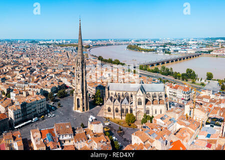 Bordeaux Antenne Panoramablick. Bordeaux ist eine Hafenstadt am Fluss Garonne im Südwesten von Frankreich Stockfoto