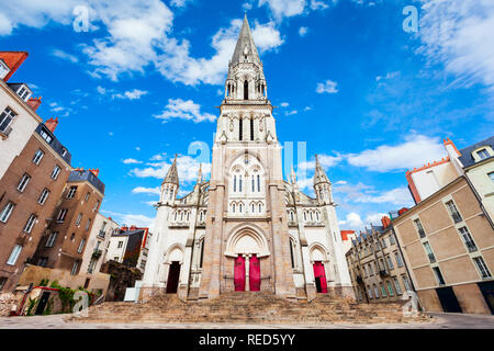 Die Basilika von St. Nikolaus von Nantes ist einem neo-gotischen Kirche im Zentrum von Nantes in Frankreich. Stockfoto
