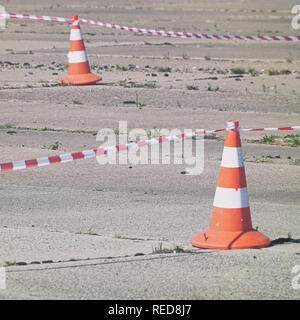 Fechten Band und Leitkegel Stockfoto