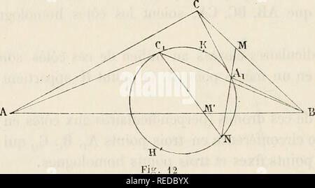 . Compte Rendu. Wissenschaft; Wissenschaft - Kongresse. 142 MATHÃMATIQUES, Astronomie, MÃCANIQUE GÃODÃSIE, 5. 11 serait Facile d'Ã©tendre indÃ© liniment le Nombre de Punkte Einrichtung ter-minÃ©s graphiquement. Reprenons, en Effet, la Dekor Mitteln de cette circon - Iöw © Zteilnehmer et observons que cette ligne est le lieu-des-Zentren des faisceaux de Droites homologen tracÃ© es dans trois Zahlen semblables. Les trois Côté tÃ©s a, h, c, du Triangle donnÃ© peuvent Ãªtre considÃ©rÃ©s comme trois Linien homologen de Trois zahlen semblables, qui, pries Deux à 1 •-1. abc-deux, Auraient gießen Mehrfachrapport de Ähnlichkeit ^,-,- Stockfoto