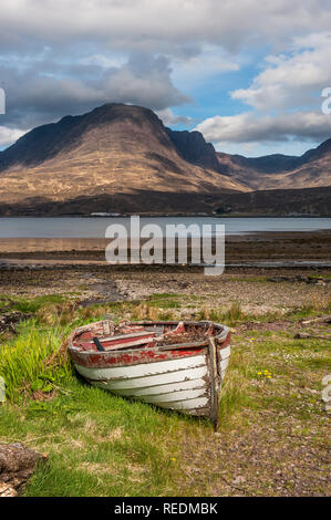 Applecross Wald über Loch Kishorn gesehen von Achintraid Stockfoto