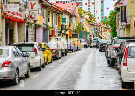 Blick auf die Straße von Kuching, der Hauptstadt von Sarawak, Borneo, Malaysia. Stockfoto