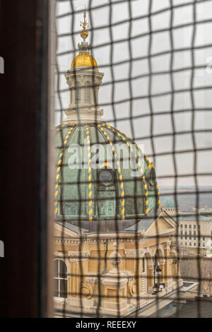 Des Moines, Iowa - Eines der vier kleinen Kuppeln, die die Kuppel der Iowa State Capitol Building umgeben, von der Innenseite der Kuppel fotografiert. Stockfoto