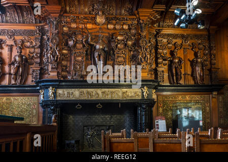 16. jahrhundert Kamin und Kamin im Stadtrat die Kammer am Brugse Vrije, ehemaliger Gericht/Gerichtsgebäude in der Stadt Brügge, Flandern, Belgien Stockfoto