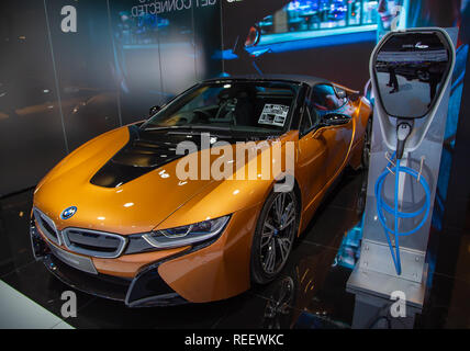 Bangkok, Thailand - Dezember 4, 2018: BMW i8 Roadster Anzeige im BMW Showroom in Bangkok. Stockfoto