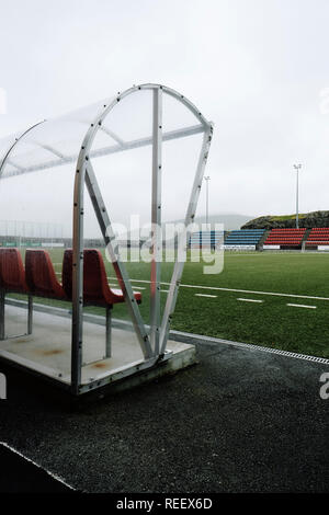 Svangaskard Fußballstadion einmal die Heimat der Färöer National Football Team in Eysturoy Toftir Färöer Inseln. Stockfoto