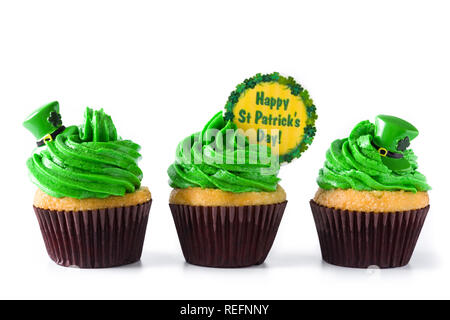 St. Patrick's Day cupcakes isoliert auf weißem Hintergrund. Stockfoto