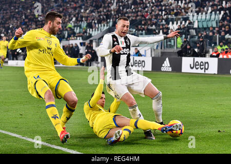 Turin, Italien. 21. Jan 2019. Federico Bernardeschi (Juventus FC) während der Serie ein Fußballspiel zwischen Juventus Turin und AC Chievo Verona bei Allianz Stadion am 21 Januar, 2019 in Turin, Italien. Quelle: FABIO UDINE/Alamy leben Nachrichten Stockfoto