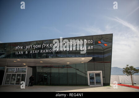 Eilat, Israel. Jan, 2019 21. Foto auf Jan. 21, 2019 zeigt die neue Ramon Airport in der Nähe des Roten Meeres Küstenstadt Eilat, Israel. Der israelische Premierminister Benjamin Netanjahu sagte, Israel ist viel mehr für internationale Flüge zugänglich, bei einer Zeremonie der zweiten internationalen Flughafen des Landes am Montag. Bis jetzt hatte Israel nur einen internationalen Flughafen, Ben Gurion, in der Mitte Israels, in der Nähe der Stadt Tel Aviv. Der neue Flughafen wird viel bequemer für die Besucher und Bewohner des südlichen Israel. Credit: Jini/Xinhua/Alamy leben Nachrichten Stockfoto