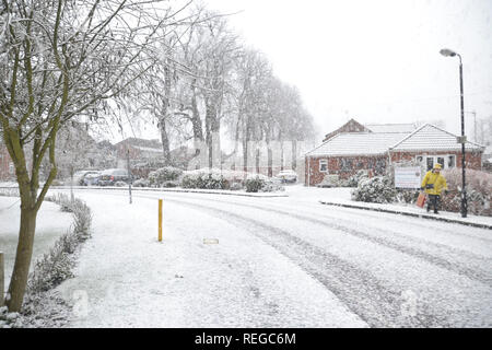 Princes Risborough, Buckinghamshire, Großbritannien. 22. Januar, 2019. UK Wetter. Schwere Schnee in Buckinghamshire. Princes Risborough. Credit: Susie Kearley/Alamy leben Nachrichten Stockfoto