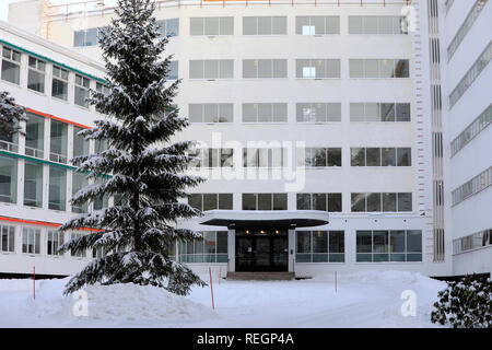 Eingang zum Sanatorium Paimio im Winter. Das Sanatorium wurde vom finnischen Architekten Alvar Aalto entworfen, Abgeschlossen 1933. Paimio, Finnland. 19 Jan, 2019. Stockfoto