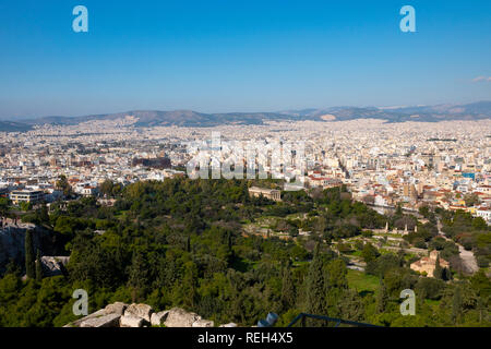 Europa Griechenland Athen Tempel des Hephaistos von oben aus der Akropolis zu sehen Stockfoto