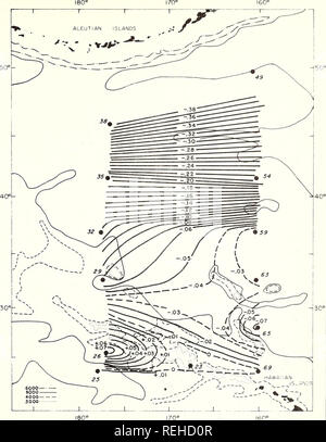 . Gesammelte Reprints, Essa Institut für Ozeanographie. Ozeanographie Zeitschriften.. ^ ' Hawa:; Ziel"^ ' -&gt; Abbildung 23. - Topographie in dynamischen m, 250-m-Ebene angepasst Windkraftanlagen geostrophische Transport, Ekman Divergenz con als, September 1961. Luftwiderstandsbeiwert 0.0026; betont von Mittlere monatliche Belastungen. 0,5 1 0 - "^^j 2 0 20° 30° 40° 50° GESCHWINDIGKEITSSKALA FÜR 0,01 Meter Intervall 59. Bitte beachten Sie, dass diese Bilder aus gescannten Seite Bilder, die digital für die Lesbarkeit verbessert haben mögen - Färbung und Aussehen dieser Abbildungen können nicht Perfekt ähneln den extrahiert werden Stockfoto