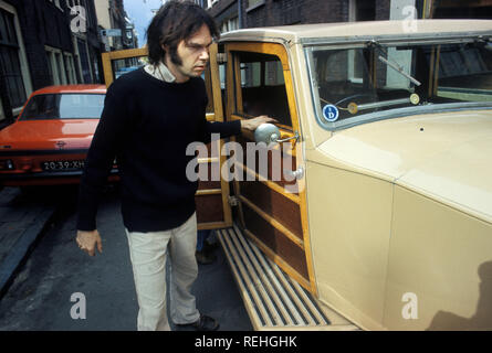 Jordaan Amsterdam Amsterdam, Niederlande, 1974, (Foto Gijsbert Hanekroot) *** Local Caption *** Neil Young Stockfoto
