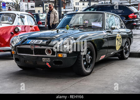 Deutschland, Limburg an der Lahn - APR 2017: schwarz MG MOTOR MORRIS Garagen in Balduinstein, Rheinland-Pfalz, Deutschland. Stockfoto