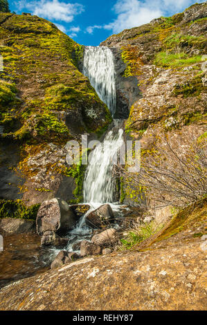 Basalt Rock Wasserfall Stockfoto