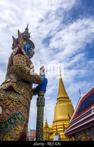 Yaksha Statue im Grand Palace Complex, Bangkok, Thailand Stockfoto