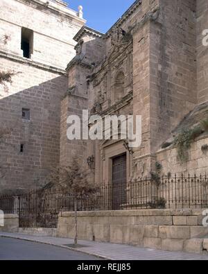 PUERTA DE LOS PERDONES EN LA FACHADA OCCIDENTAL DE LA CATEDRAL DE ALMERIA - 1569. Autor: orea JUAN DE. Lage: Catedral de Nuestra Senora DE LA ENCARNACION. Almería. Spanien. Stockfoto