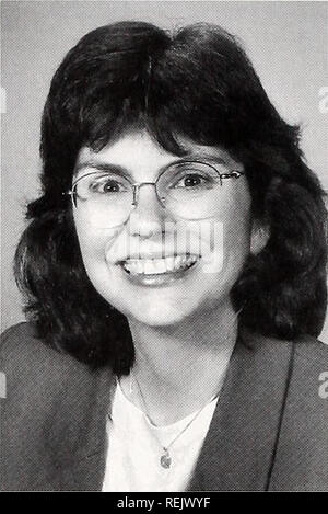 . Küste beobachten. Meeresschätze; Ozeanographie; Management von Küstenzonen; Ökologie der Küsten. Aus der Redaktion besondere Geschenke, wie dies die Weihnachtszeit ist, Ich möchte die Geschichte einer besonderen Gabe kürzlich erhielt ich zu teilen. Frank Thomas, Vorsitzender von North Carolina Sea Grant Outreach Advisory Board, zog mich zur Seite bei einer Sitzung, um zu sagen, dass er etwas für mich. Er und seine Frau, Rachel, hatte vor kurzem von ihrem Raleigh zu Hause eine viel kleinere Wohnung umgezogen und hatte nicht mehr Raum für alle Ihre "Schätze." Er eine abgetragene box Keil voll der hölzernen Blöcken angeboten. Jeweils die Überschrift für eine Stockfoto