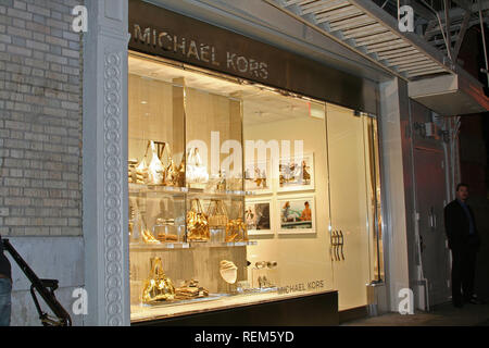 New York, NY - Dezember 10: (Außen) bei der Eröffnung der Michael Kors New Downtown bei Michael Kors SoHo am Montag, 10. Dezember 2007 in New Yo Stockfoto