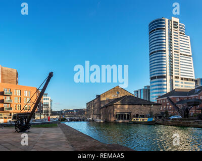 Bridgewater Turm aus Granary Wharf Leeds West Yorkshire England Stockfoto