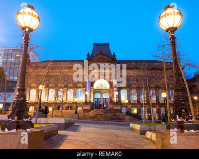 Leeds City Museum ehemalige Mechanik Institut in Millennium Square Leeds West Yorkshire England Stockfoto