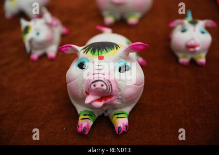 Xi'an, China. 22 Jan, 2019. Das Schwein geformte gedämpfte Brötchen beim Folk Festival in Xi'an, Provinz Shaanxi im Nordwesten Chinas gesehen werden kann. Credit: Sipa Asien/Pacific Press/Alamy leben Nachrichten Stockfoto