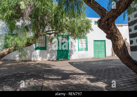 Die typischen weißen Hausfassade, Lanzarote, Kanarische Inseln, Spanien Stockfoto