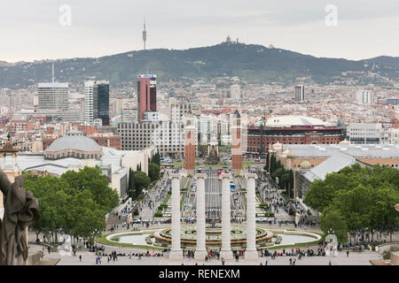 Barcelona, Katalonien. Spanien - 04. Mai 2018 - Blick auf Barcelona vom Berg Montjuic. Stockfoto