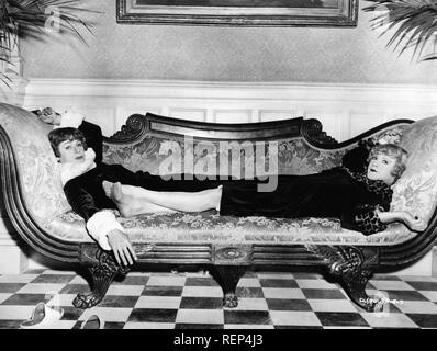 Manche mögen's heiß Jahr: 1959 USA Tony Curtis, Jack Lemmon Regie: Billy Wilder Stockfoto