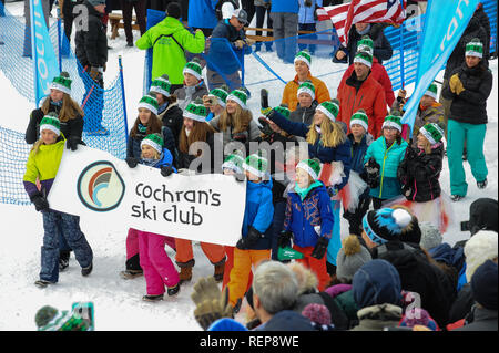 KILLINGTON, USA - November 24: Öffnen der Parade an der Zielbereich, unten von Superstar Spur während der Audi FIS Alpine Ski World Cup Damen Riesenslalom. Stockfoto