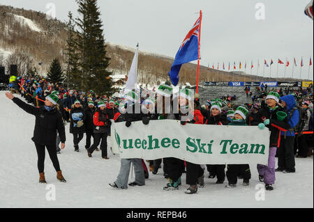 KILLINGTON, USA - November 24: Öffnen der Parade an der Zielbereich, unten von Superstar Spur während der Audi FIS Alpine Ski World Cup Damen Riesenslalom. Stockfoto