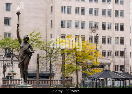 Nymphe Statue Platz der Stadt Leeds West Yorkshire England Stockfoto