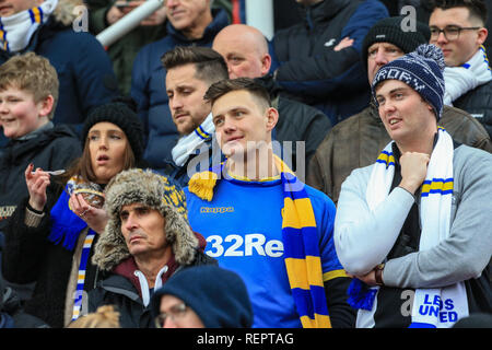 19. Januar 2019, Bet365 Stadium, Stoke-on-Trent, England; Sky Bet Meisterschaft, Stoke City vs Leeds United, der Leeds Fans vor Start der Credit: Mark Cosgrove/News Bilder der Englischen Football League Bilder unterliegen DataCo Lizenz Stockfoto